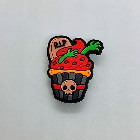 🎈5/$10🎈 CROC CHARMS.. horror, cupcake.. - Picture 1 of 1